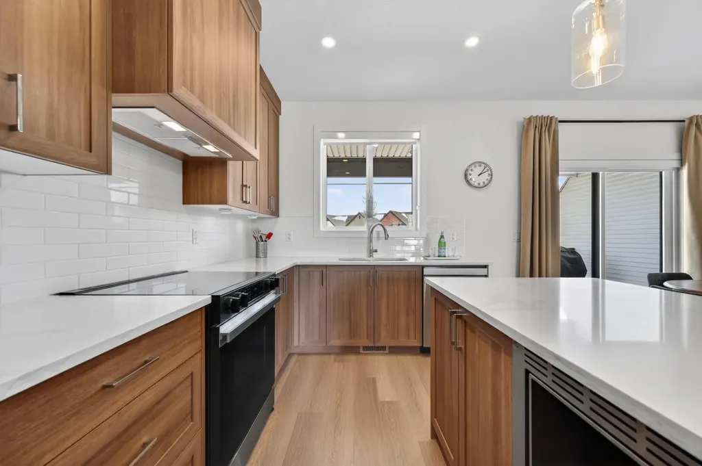 201 Cooperswood Green SW Airdrie AB T4B5R2
