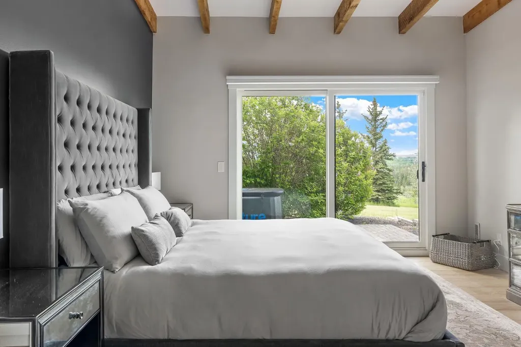 183 Pinebrook Way SW Rural Rocky View County AB T3Z 3K3