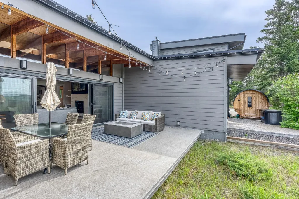 183 Pinebrook Way SW Rural Rocky View County AB T3Z 3K3