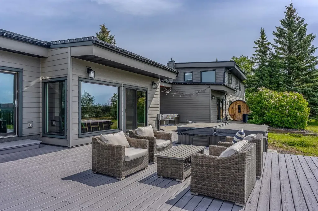 183 Pinebrook Way SW Rural Rocky View County AB T3Z 3K3