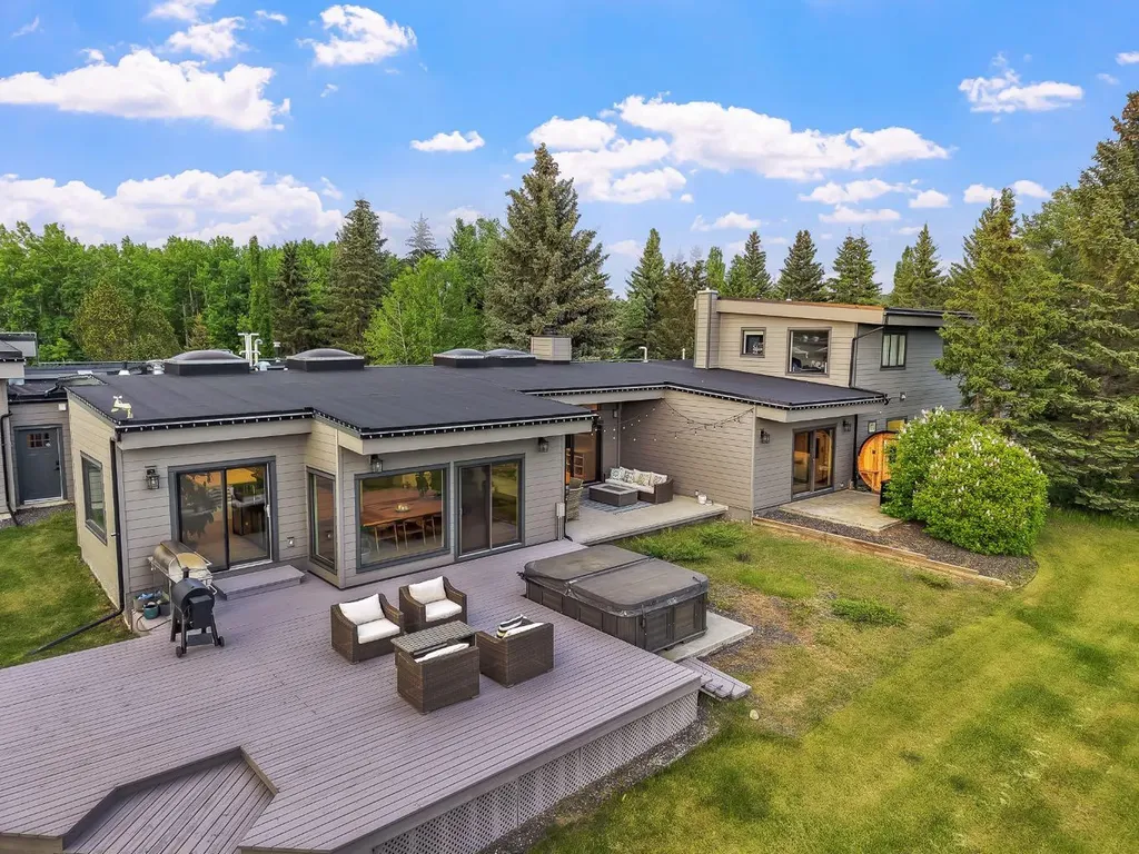 183 Pinebrook Way SW Rural Rocky View County AB T3Z 3K3