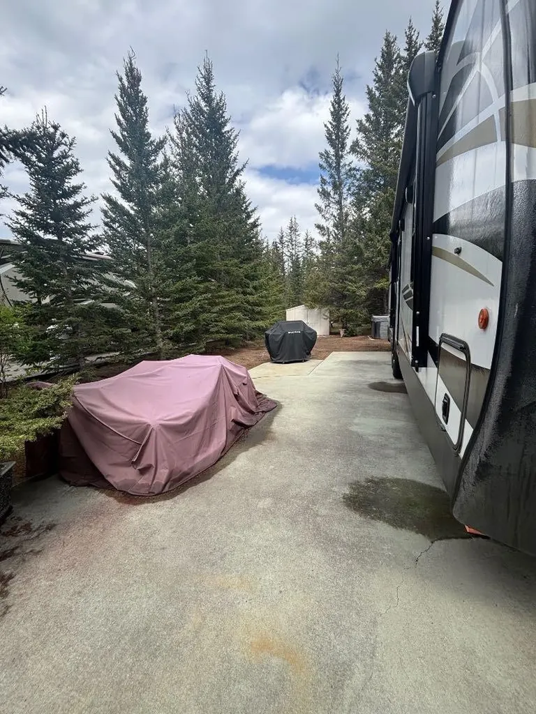 32351 Range Road 55 Rural Mountain View County AB T0M 1X0