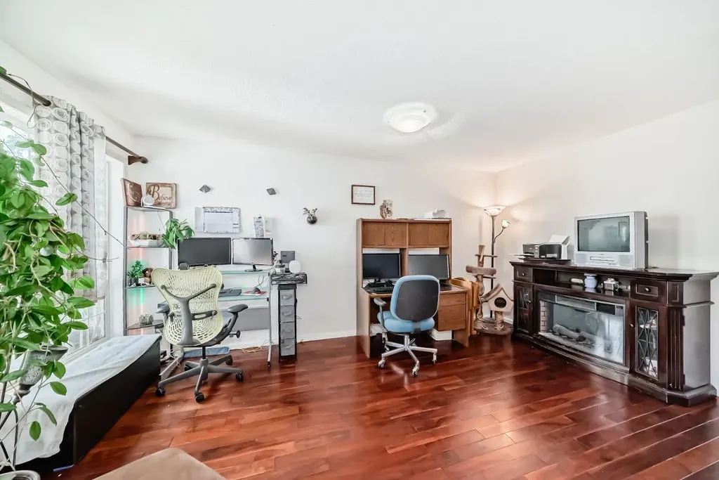 616 Mcculloch Crescent Irricana AB T0M 0C8