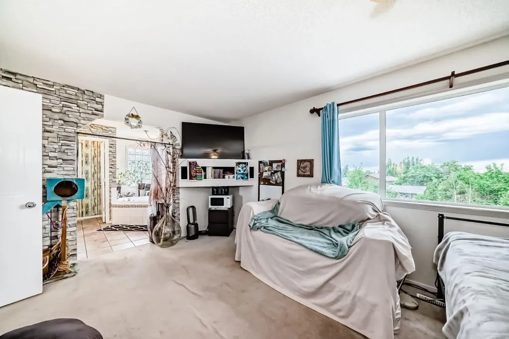 616 Mcculloch Crescent Irricana AB T0M 0C8