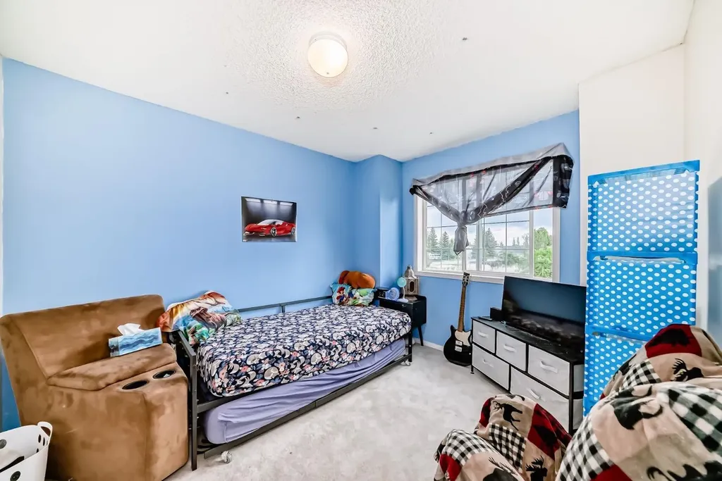 616 Mcculloch Crescent Irricana AB T0M 0C8