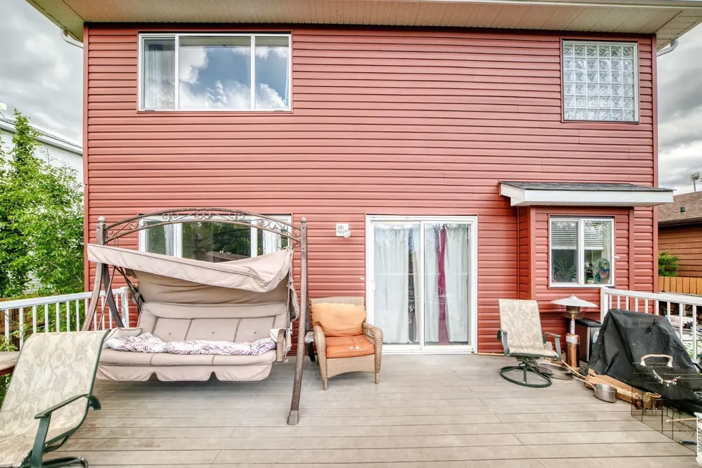 616 Mcculloch Crescent Irricana AB T0M 0C8