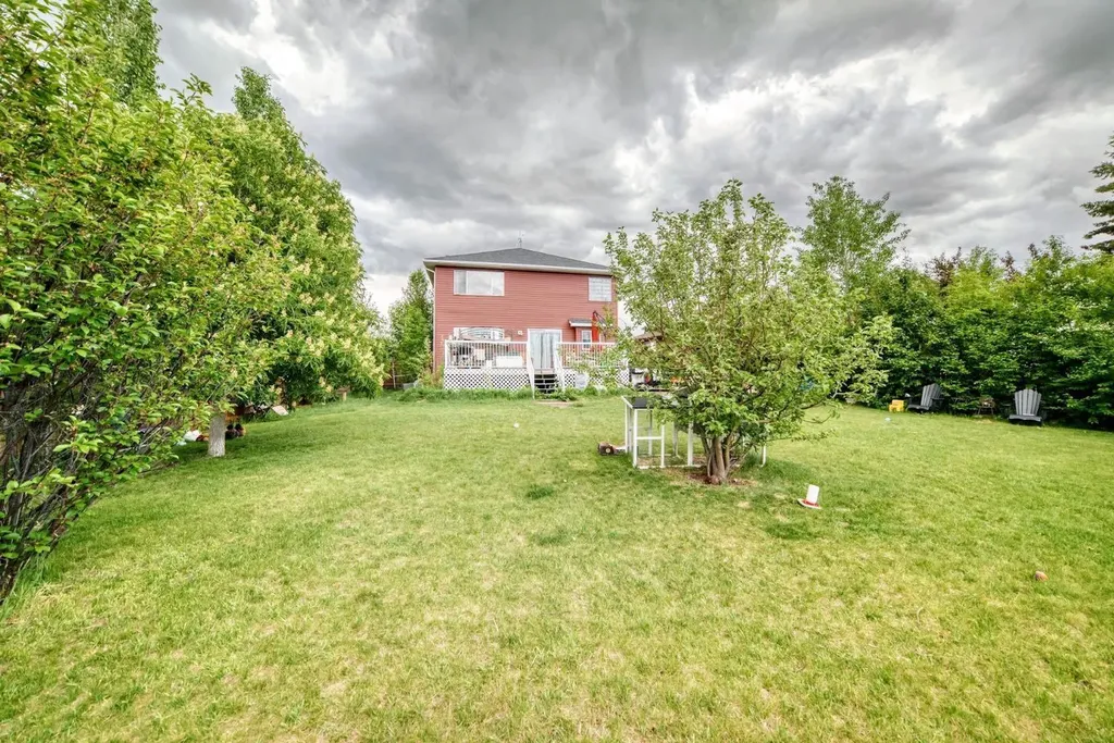 616 Mcculloch Crescent Irricana AB T0M 0C8