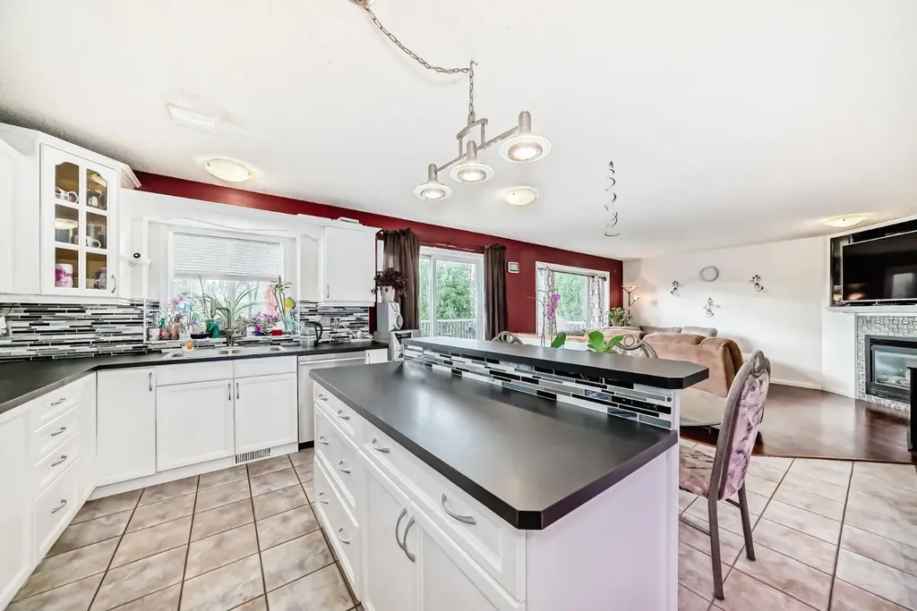 616 Mcculloch Crescent Irricana AB T0M 0C8