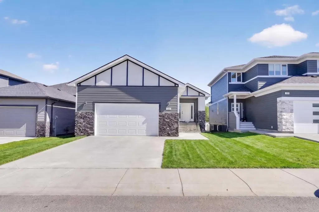 225 Greenwood Road Coalhurst AB T0L 0V2