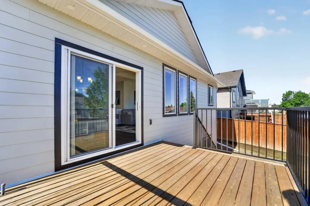 225 Greenwood Road Coalhurst AB T0L 0V2