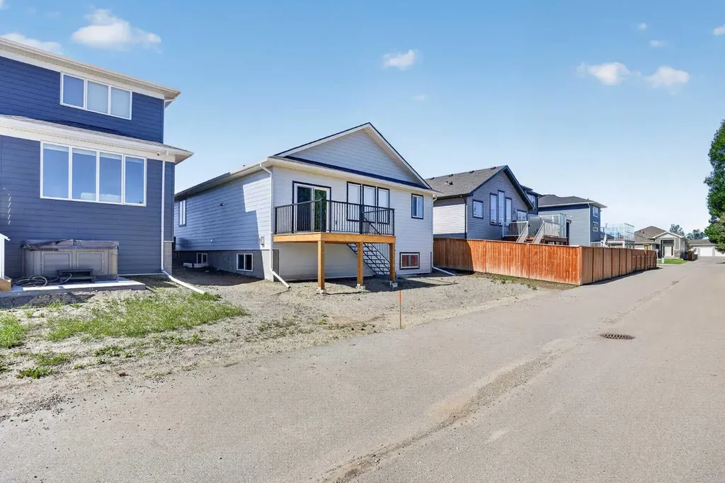 225 Greenwood Road Coalhurst AB T0L 0V2