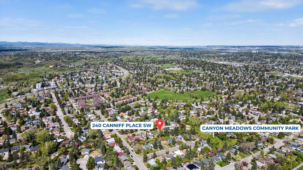 240 Canniff Place SW Calgary AB T2W 2L8