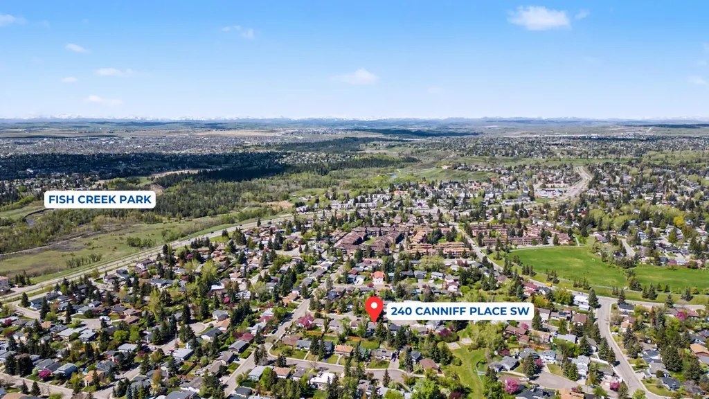 240 Canniff Place SW Calgary AB T2W 2L8