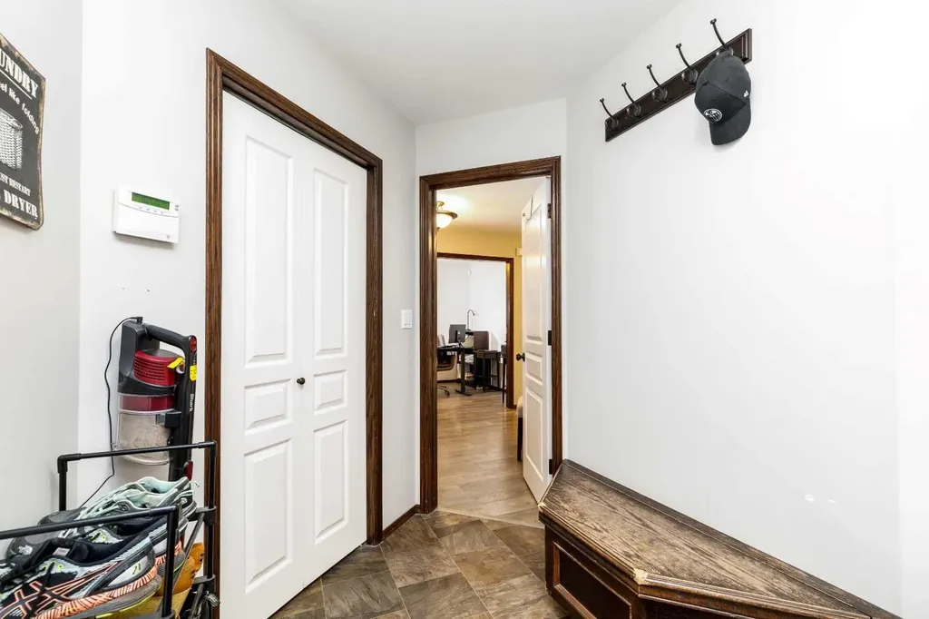 73 Lanterman Close Red Deer AB T4R 3N3