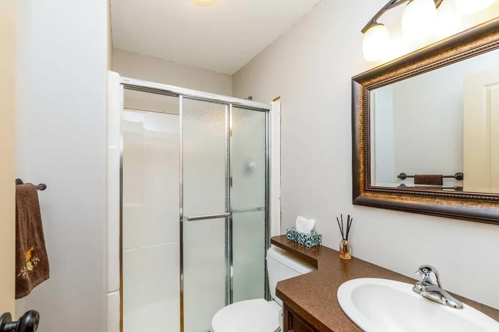 73 Lanterman Close Red Deer AB T4R 3N3