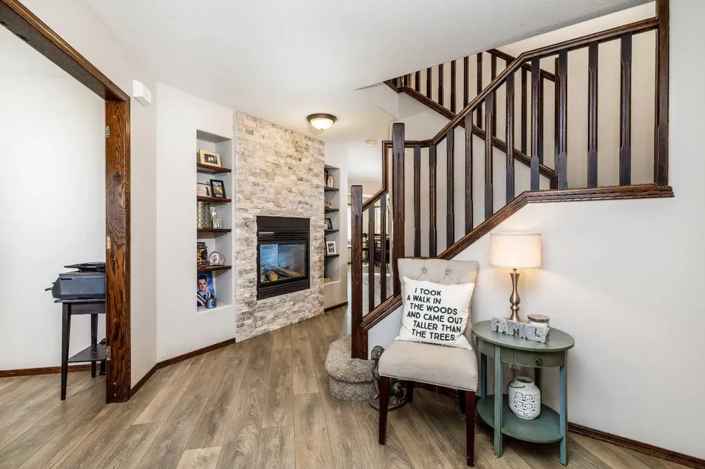 73 Lanterman Close Red Deer AB T4R 3N3
