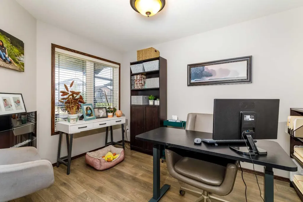 73 Lanterman Close Red Deer AB T4R 3N3