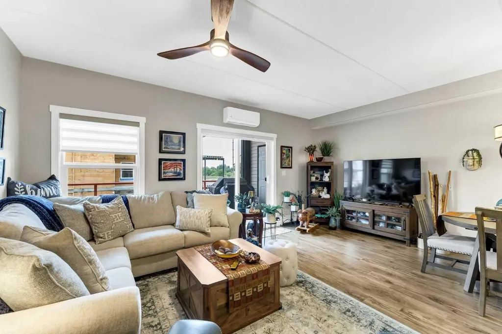 499 Meadow Lake Court Brooks AB T1R 0Y7