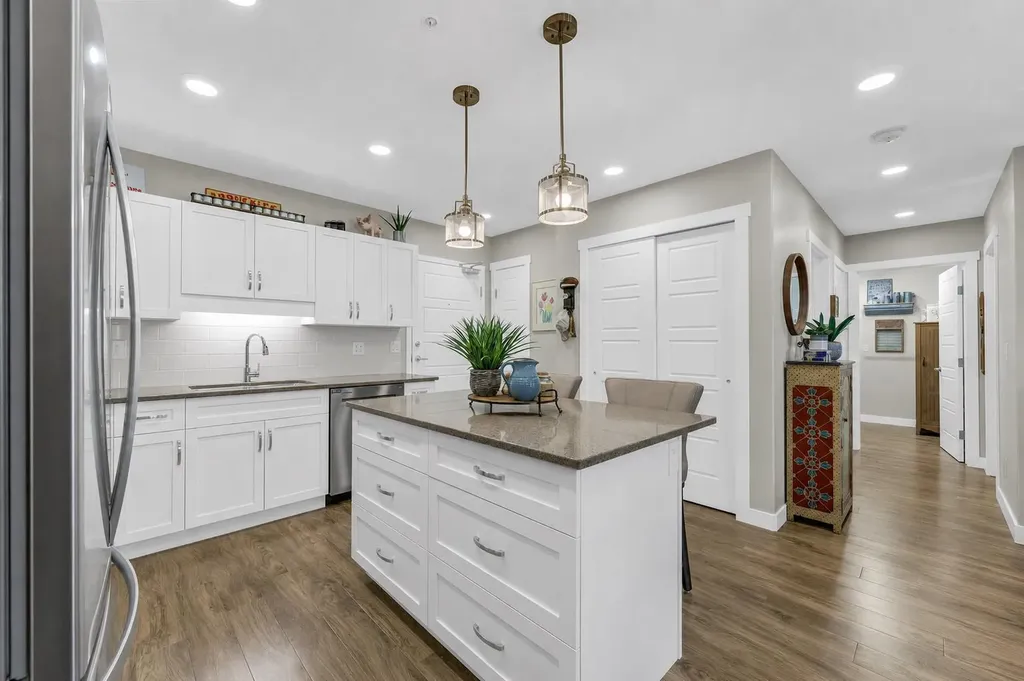 499 Meadow Lake Court Brooks AB T1R 0Y7