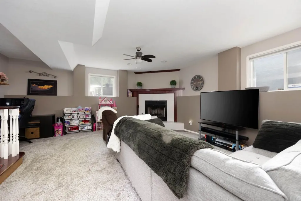 116 Castle Ridge Lane Fort Mcmurray AB T9K 5A8