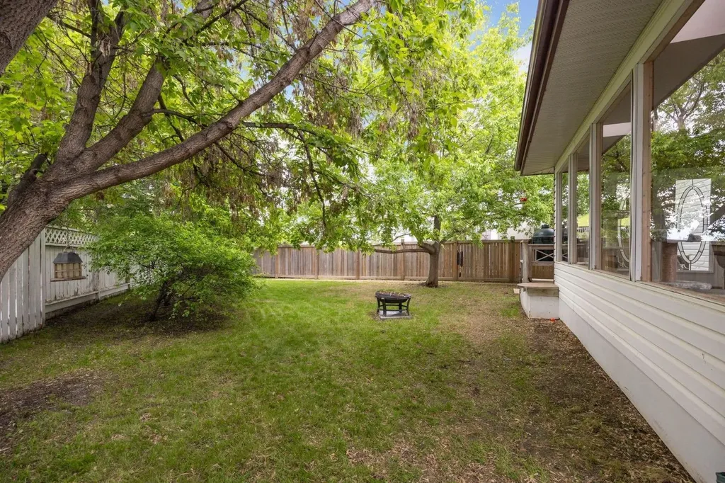 116 Castle Ridge Lane Fort Mcmurray AB T9K 5A8