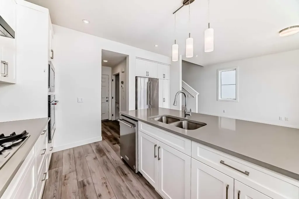 53 Spring Creek Common SW Calgary AB T3H 6E2