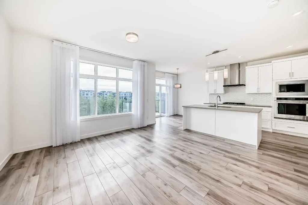 53 Spring Creek Common SW Calgary AB T3H 6E2