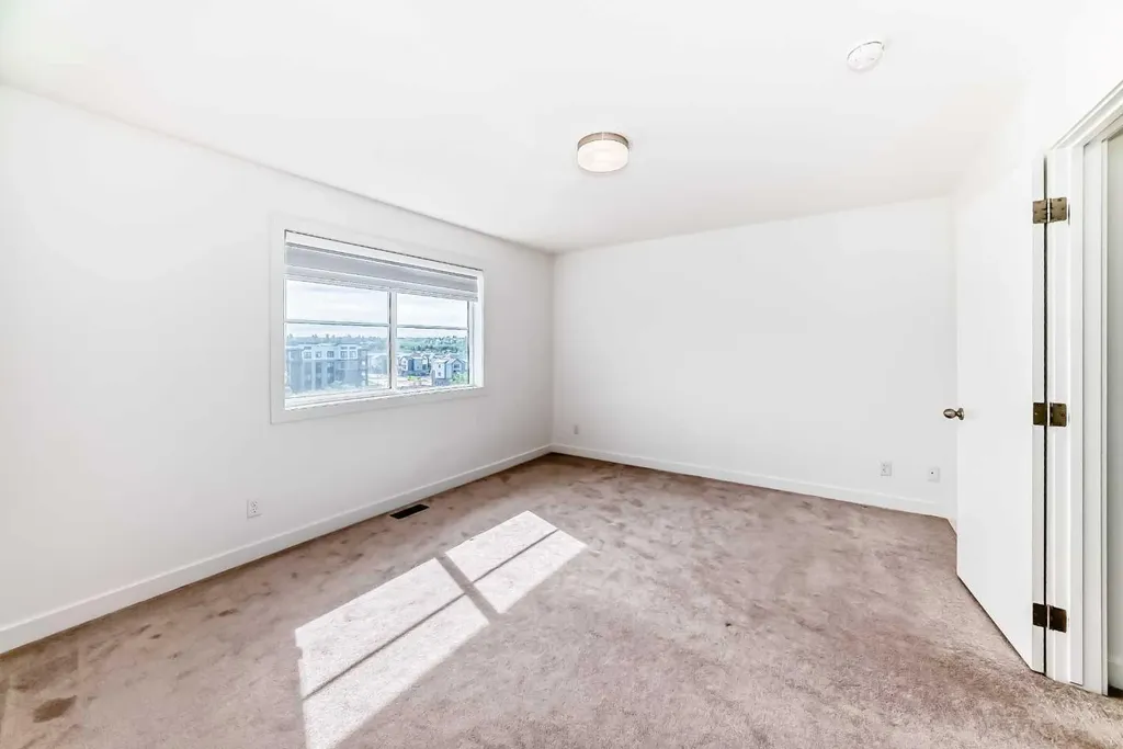 53 Spring Creek Common SW Calgary AB T3H 6E2