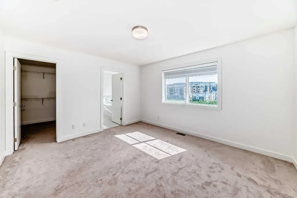 53 Spring Creek Common SW Calgary AB T3H 6E2