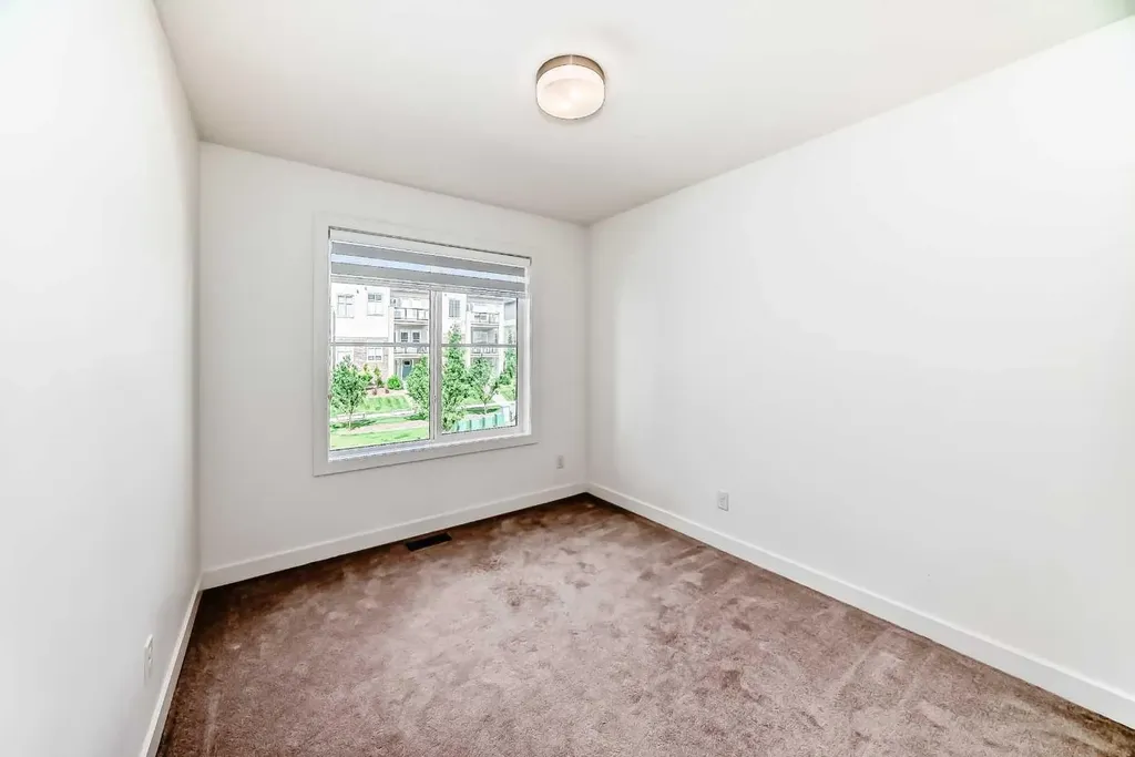 53 Spring Creek Common SW Calgary AB T3H 6E2