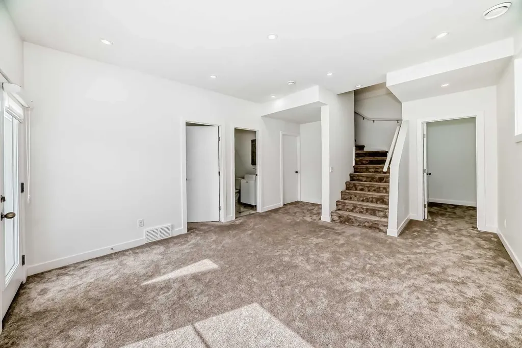 53 Spring Creek Common SW Calgary AB T3H 6E2