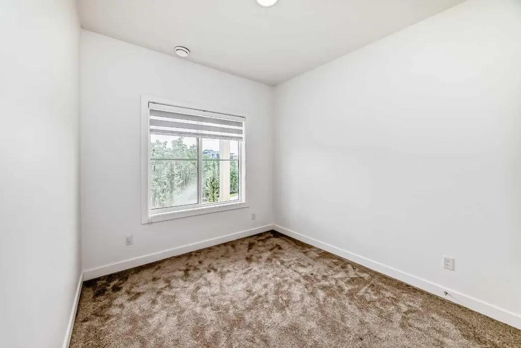 53 Spring Creek Common SW Calgary AB T3H 6E2