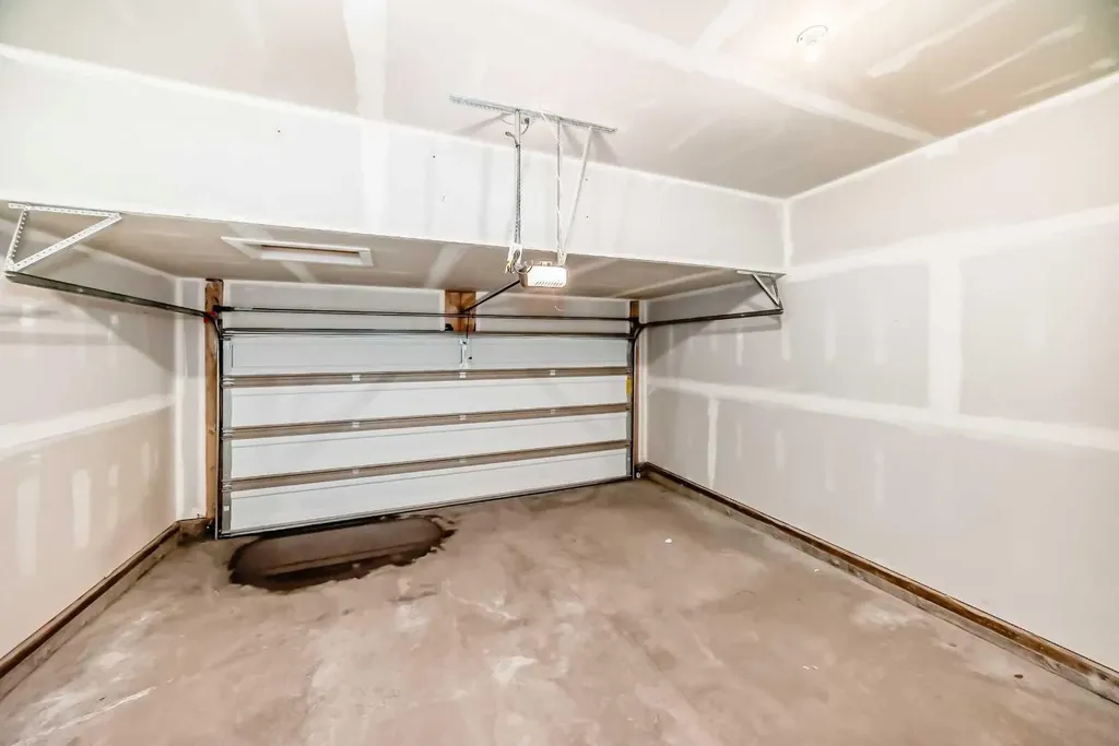53 Spring Creek Common SW Calgary AB T3H 6E2