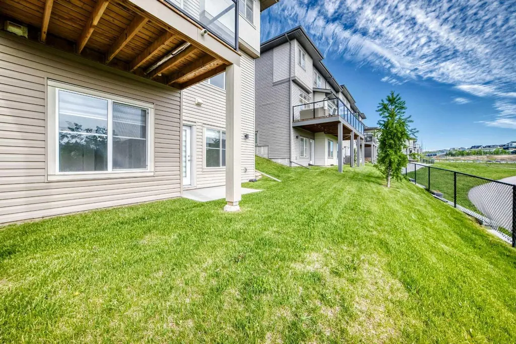 53 Spring Creek Common SW Calgary AB T3H 6E2