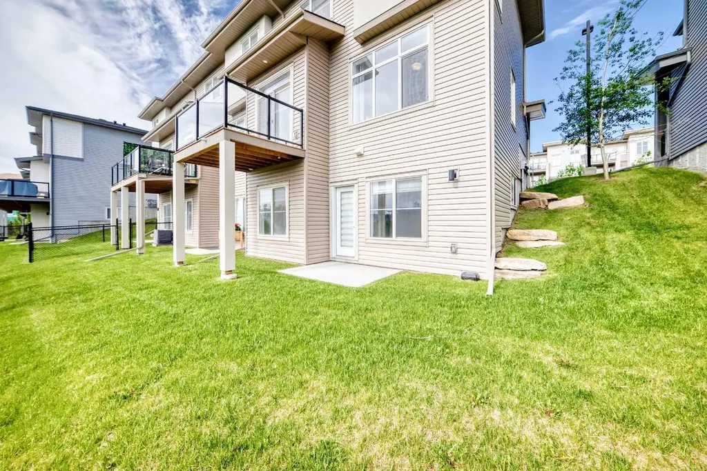 53 Spring Creek Common SW Calgary AB T3H 6E2