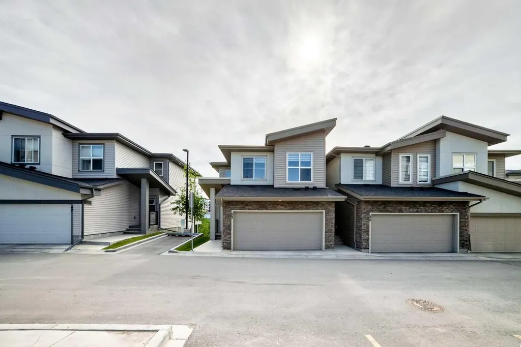 53 Spring Creek Common SW Calgary AB T3H 6E2