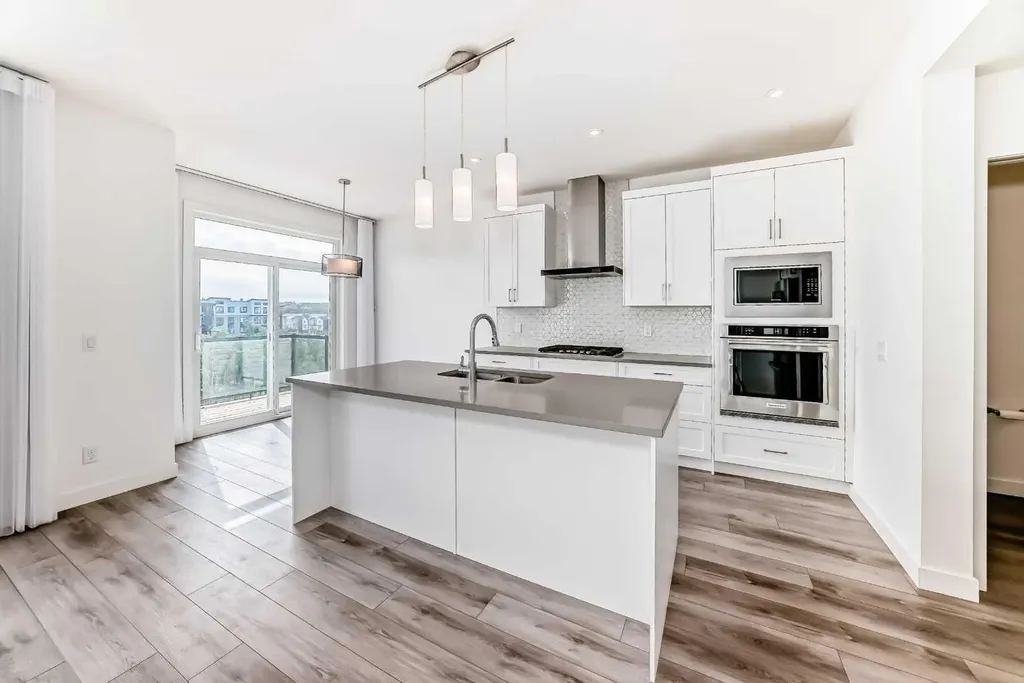 53 Spring Creek Common SW Calgary AB T3H 6E2