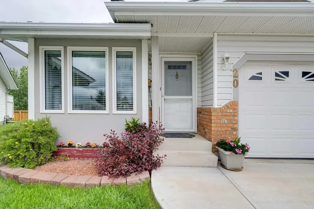 20 Cosgrove Close Red Deer AB T4P 3N5