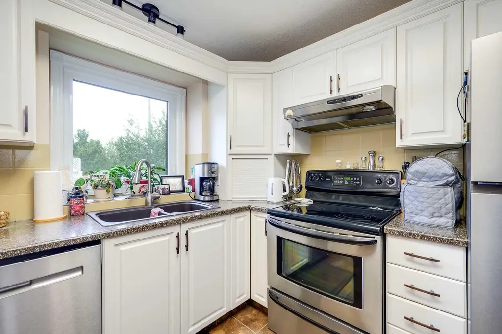 20 Cosgrove Close Red Deer AB T4P 3N5