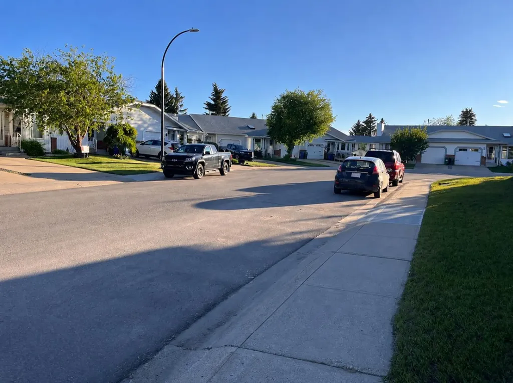 20 Cosgrove Close Red Deer AB T4P 3N5