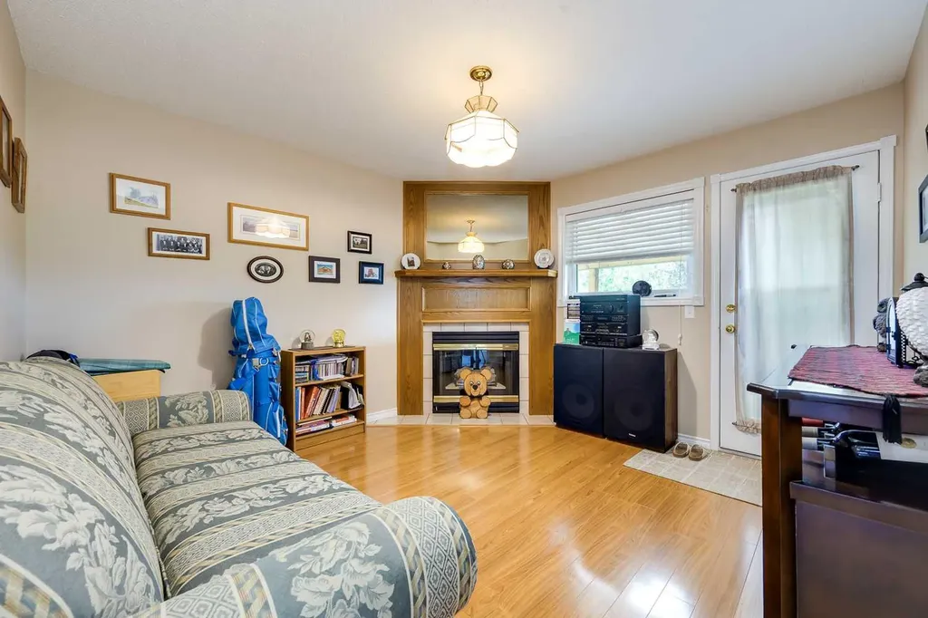 20 Cosgrove Close Red Deer AB T4P 3N5