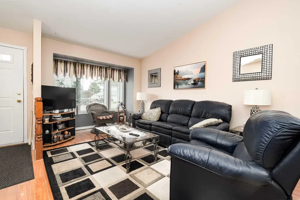 20 Cosgrove Close Red Deer AB T4P 3N5