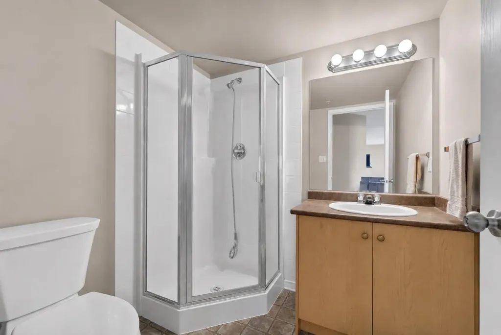 204 17 Street E Brooks AB T1R 1R1