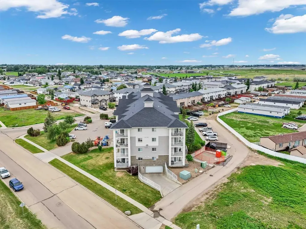 204 17 Street E Brooks AB T1R 1R1