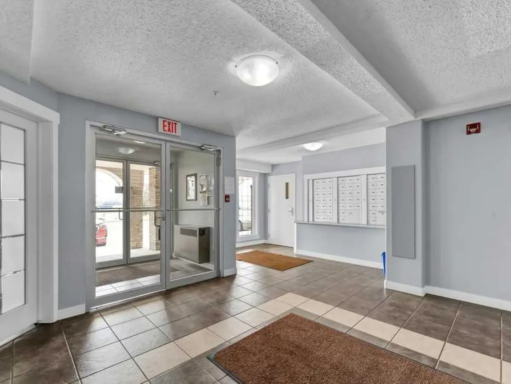 204 17 Street E Brooks AB T1R 1R1