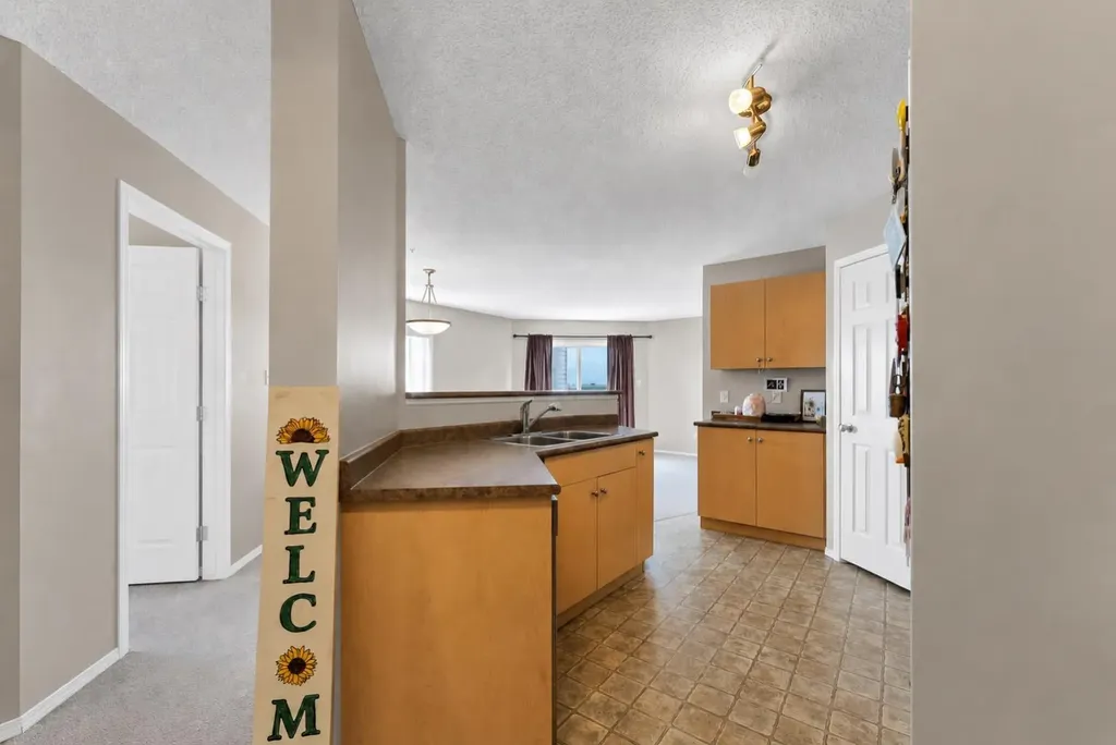 204 17 Street E Brooks AB T1R 1R1