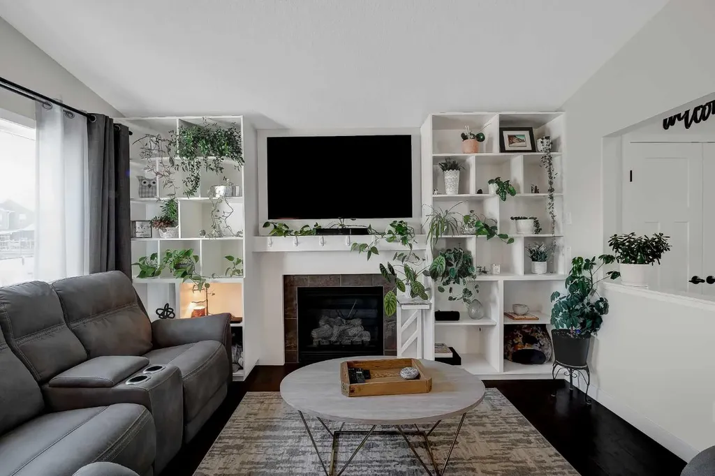 9427 Willow Drive Grande Prairie AB T8X 0G9