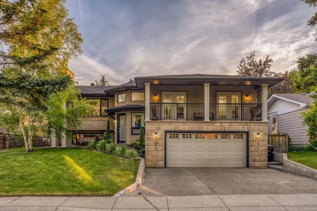 5011 Viceroy Drive NW Calgary AB T3A 0V2