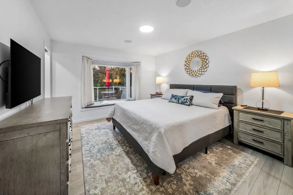 5011 Viceroy Drive NW Calgary AB T3A 0V2