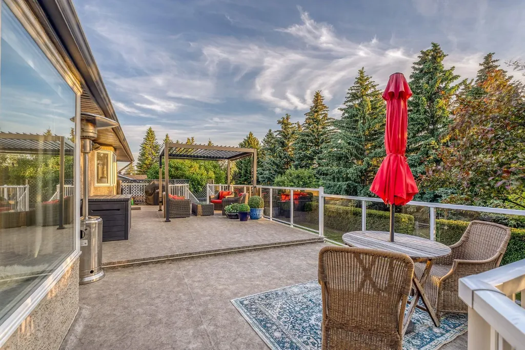5011 Viceroy Drive NW Calgary AB T3A 0V2